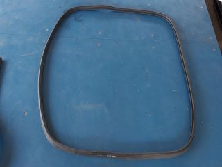 bontott TOYOTA AVENSIS T25 Csomagtérajtó Gumikéder