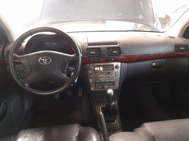 bontott TOYOTA AVENSIS T25 Csomagtérajtó Gumikéder