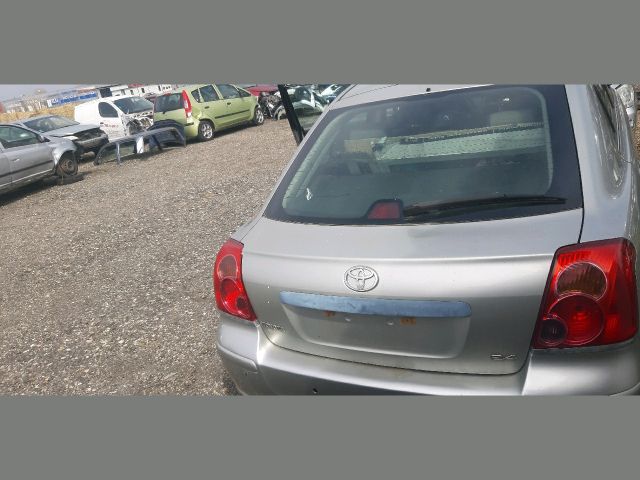 bontott TOYOTA AVENSIS T25 Csomagtérajtó (Részeivel)