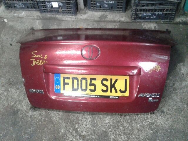 bontott TOYOTA AVENSIS T25 Csomagtérajtó (Részeivel)