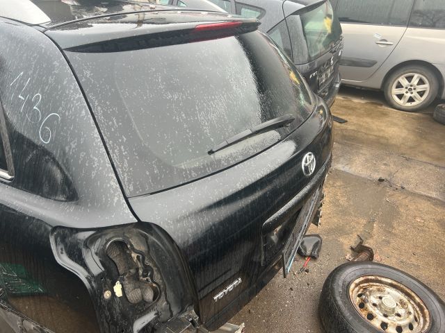 bontott TOYOTA AVENSIS T25 Csomagtérajtó (Üres lemez)