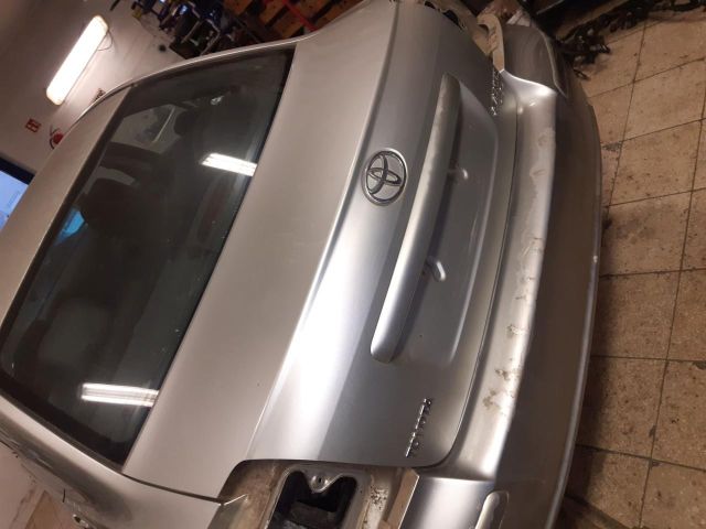 bontott TOYOTA AVENSIS T25 Csomagtérajtó (Üres lemez)