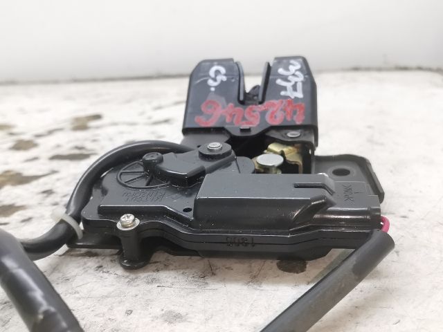 bontott TOYOTA AVENSIS T25 Csomagtérajtó Zárszerkezet