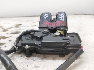 bontott TOYOTA AVENSIS T25 Csomagtérajtó Zárszerkezet