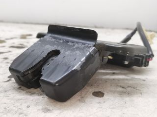 bontott TOYOTA AVENSIS T25 Csomagtérajtó Zárszerkezet