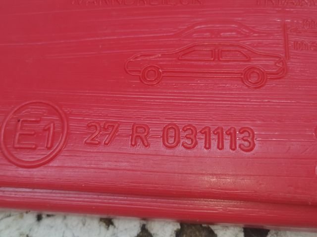 bontott TOYOTA AVENSIS T25 Elakadásjelző Háromszög