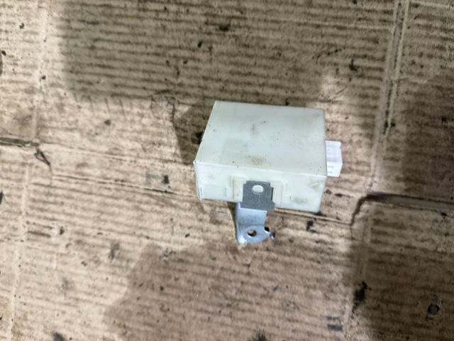 bontott TOYOTA AVENSIS T25 Elektronika (Magában)