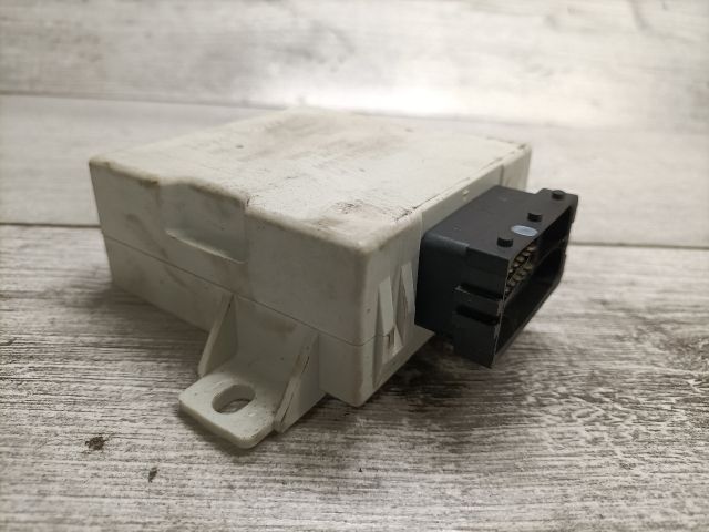 bontott TOYOTA AVENSIS T25 Elektronika (Magában)