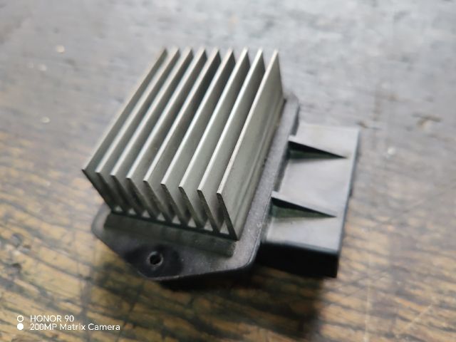 bontott TOYOTA AVENSIS T25 Előtét Ellenállás Fűtőmotor