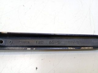 bontott TOYOTA AVENSIS T25 Első Ablaktörlő Kar