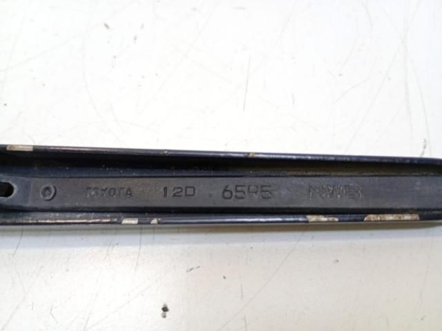 bontott TOYOTA AVENSIS T25 Első Ablaktörlő Kar