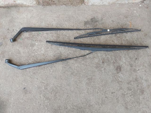 bontott TOYOTA AVENSIS T25 Első Ablaktörlő Kar