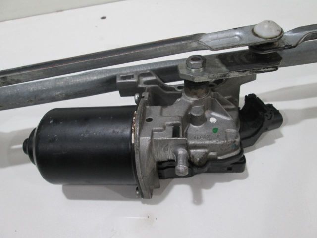 bontott TOYOTA AVENSIS T25 Első Ablaktörlő Motor