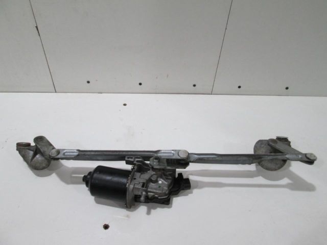 bontott TOYOTA AVENSIS T25 Első Ablaktörlő Motor