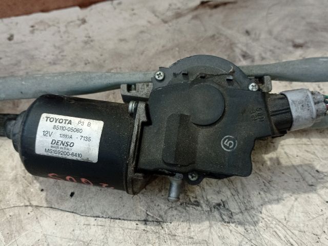 bontott TOYOTA AVENSIS T25 Első Ablaktörlő Szerkezet Motorral