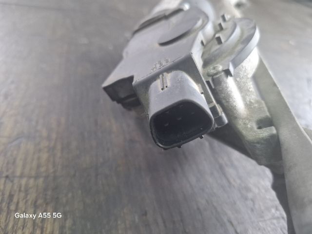 bontott TOYOTA AVENSIS T25 Első Ablaktörlő Szerkezet Motorral