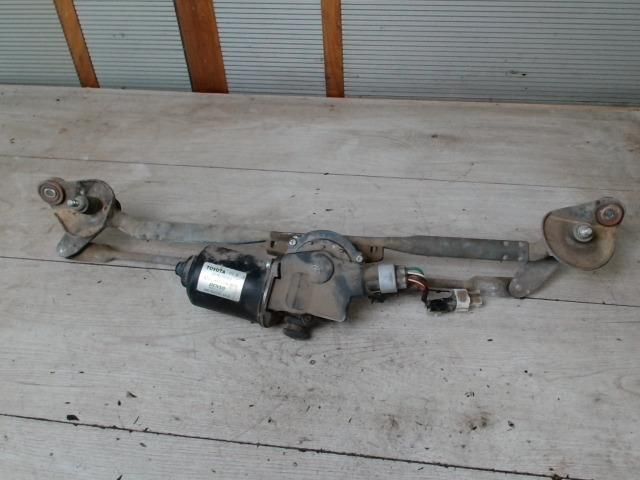 bontott TOYOTA AVENSIS T25 Első Ablaktörlő Szerkezet Motorral