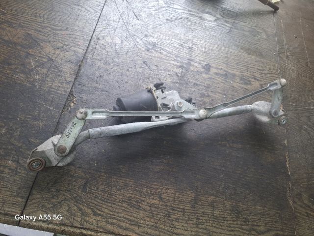 bontott TOYOTA AVENSIS T25 Első Ablaktörlő Szerkezet Motorral