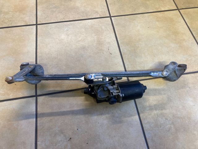 bontott TOYOTA AVENSIS T25 Első Ablaktörlő Szerkezet Motorral