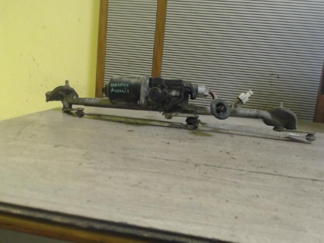 bontott TOYOTA AVENSIS T25 Első Ablaktörlő Szerkezet