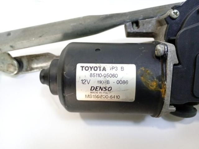 bontott TOYOTA AVENSIS T25 Első Ablaktörlő Szerkezet