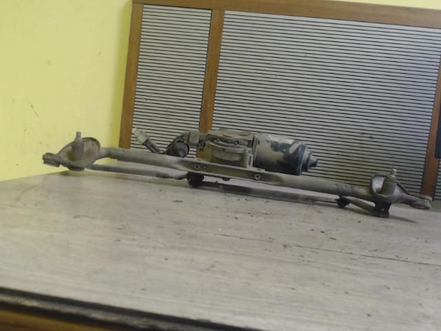 bontott TOYOTA AVENSIS T25 Első Ablaktörlő Szerkezet