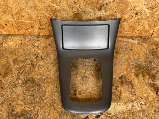 bontott TOYOTA AVENSIS T25 Első Hamutartó