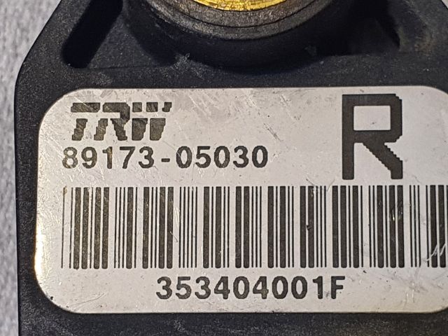 bontott TOYOTA AVENSIS T25 Első Középső Ütközés Érzékelő (Homlokfalon)