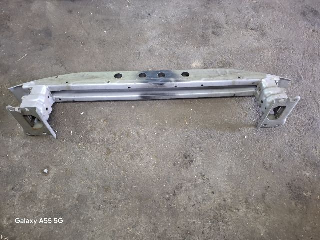 bontott TOYOTA AVENSIS T25 Első Lökhárító Merevítő (Fém)