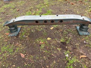 bontott TOYOTA AVENSIS T25 Első Lökhárító Merevítő (Fém)