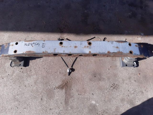 bontott TOYOTA AVENSIS T25 Első Lökhárító Merevítő (Fém)