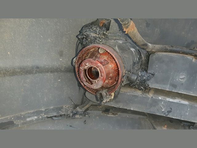 bontott TOYOTA AVENSIS T25 Első Lökhárító (Részeivel)