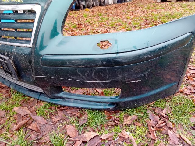 bontott TOYOTA AVENSIS T25 Első Lökhárító (Részeivel)