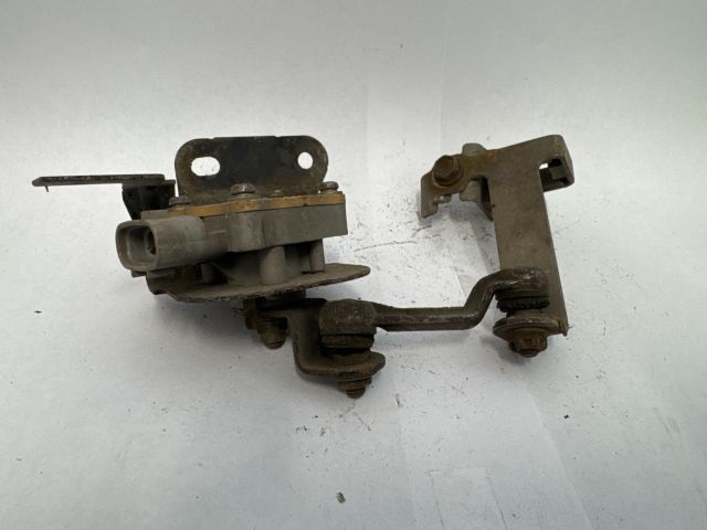 bontott TOYOTA AVENSIS T25 Első Xenon Szintszabályzó Jeladó