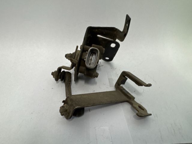 bontott TOYOTA AVENSIS T25 Első Xenon Szintszabályzó Jeladó