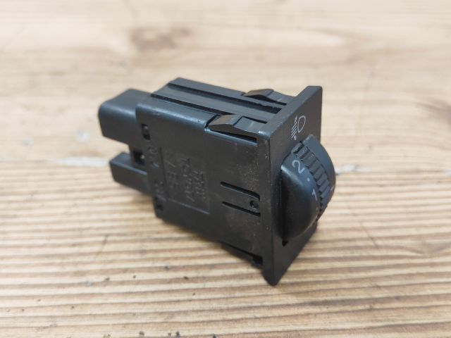 bontott TOYOTA AVENSIS T25 Fényszórómagasság Állító Kapcsoló