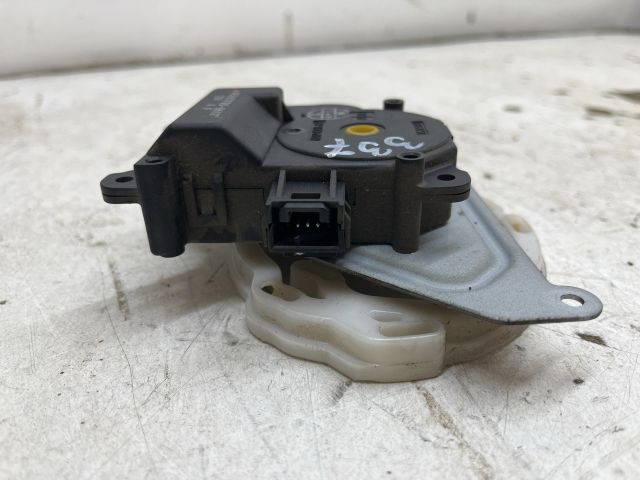 bontott TOYOTA AVENSIS T25 Fűtés Állító Motor