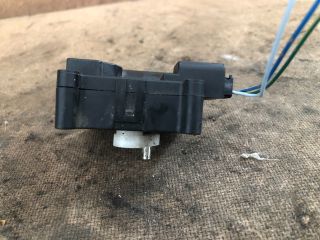 bontott TOYOTA AVENSIS T25 Fűtés Állító Motor