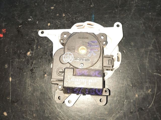 bontott TOYOTA AVENSIS T25 Fűtés Állító Motor