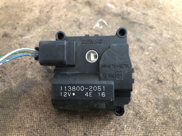 bontott TOYOTA AVENSIS T25 Fűtés Állító Motor