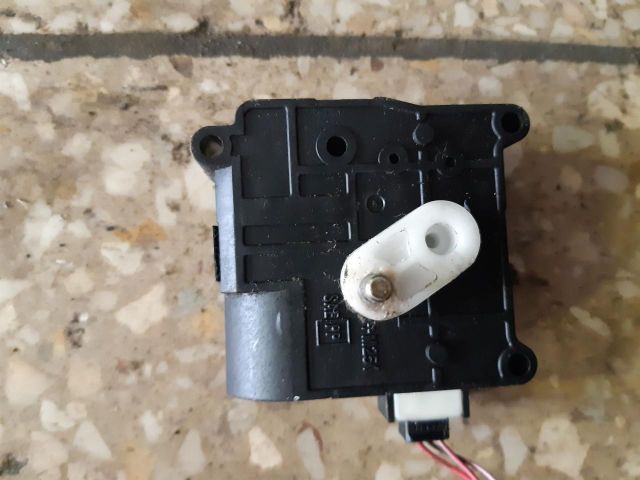 bontott TOYOTA AVENSIS T25 Fűtés Állító Motor