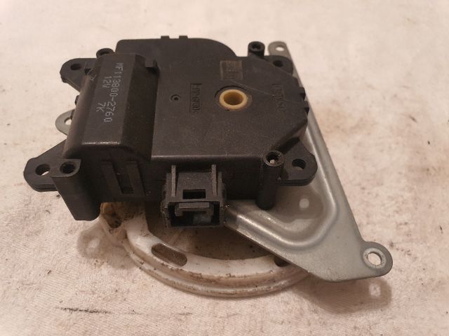 bontott TOYOTA AVENSIS T25 Fűtés Állító Motor