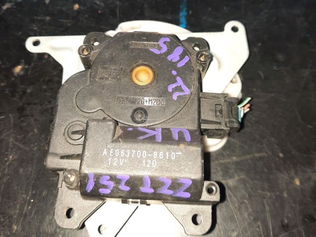 bontott TOYOTA AVENSIS T25 Fűtés Állító Motor