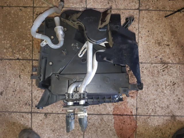 bontott TOYOTA AVENSIS T25 Fűtés Box