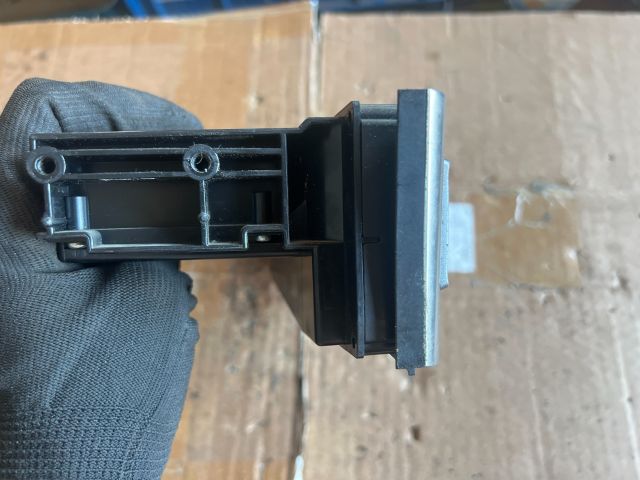 bontott TOYOTA AVENSIS T25 Fűtéskapcsoló (digit klímás)