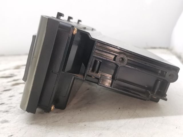 bontott TOYOTA AVENSIS T25 Fűtéskapcsoló (digit klímás)