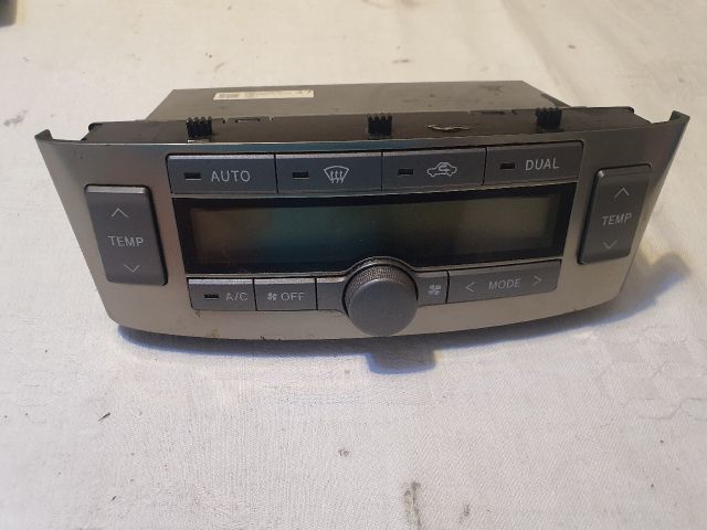 bontott TOYOTA AVENSIS T25 Fűtéskapcsoló (digit klímás)