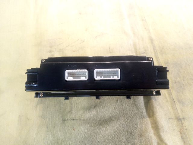 bontott TOYOTA AVENSIS T25 Fűtéskapcsoló (digit klímás)