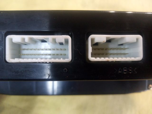 bontott TOYOTA AVENSIS T25 Fűtéskapcsoló (digit klímás)