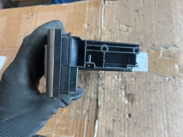 bontott TOYOTA AVENSIS T25 Fűtéskapcsoló (digit klímás)